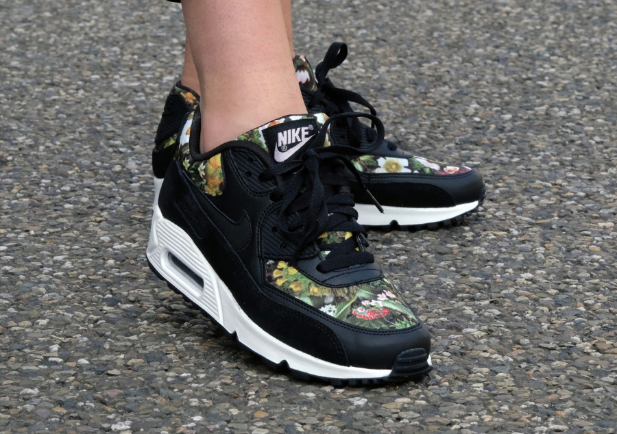 nike air max se floral collection