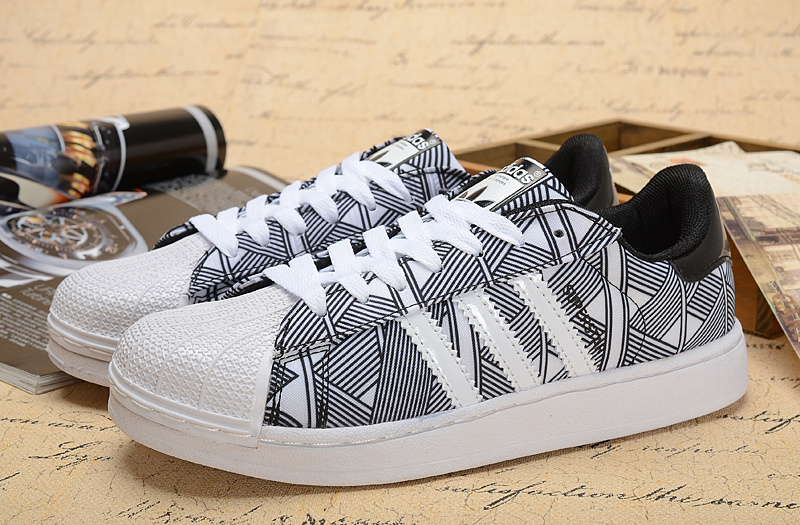 chaussures guess pas cher